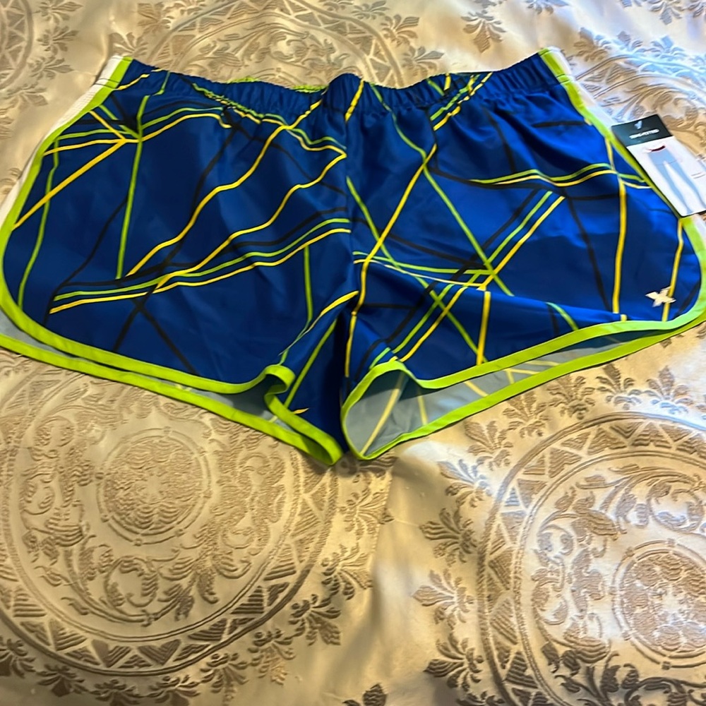 Version running shorts, Women’s size L petite, with lining